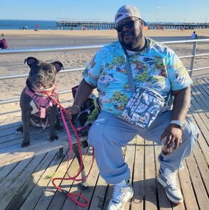 Meet your Posher, Lesroy